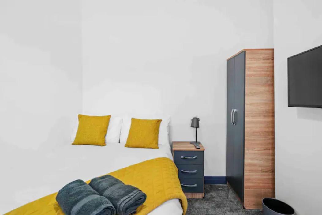 Modern Equipped 4 Bedroom House In Central Stoke-Free Parking Exteriér fotografie