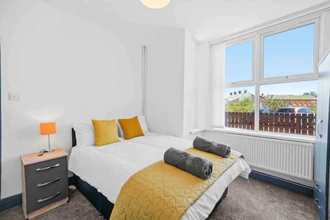Modern Equipped 4 Bedroom House In Central Stoke-Free Parking Exteriér fotografie